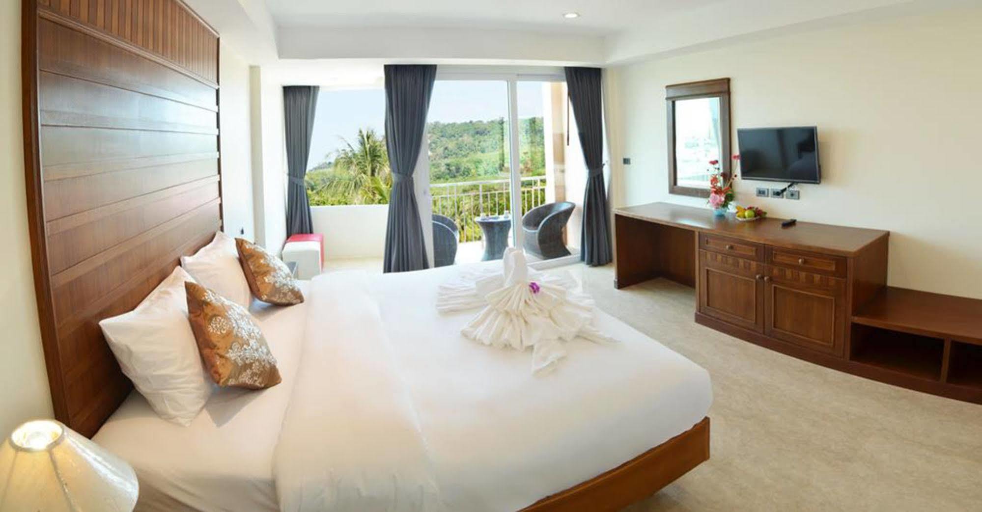 David Residence Nai Yang Beach Екстериор снимка
