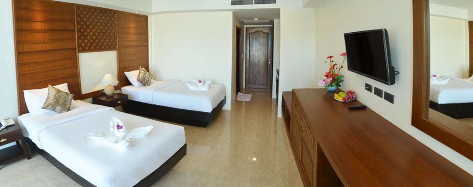 David Residence Nai Yang Beach Екстериор снимка